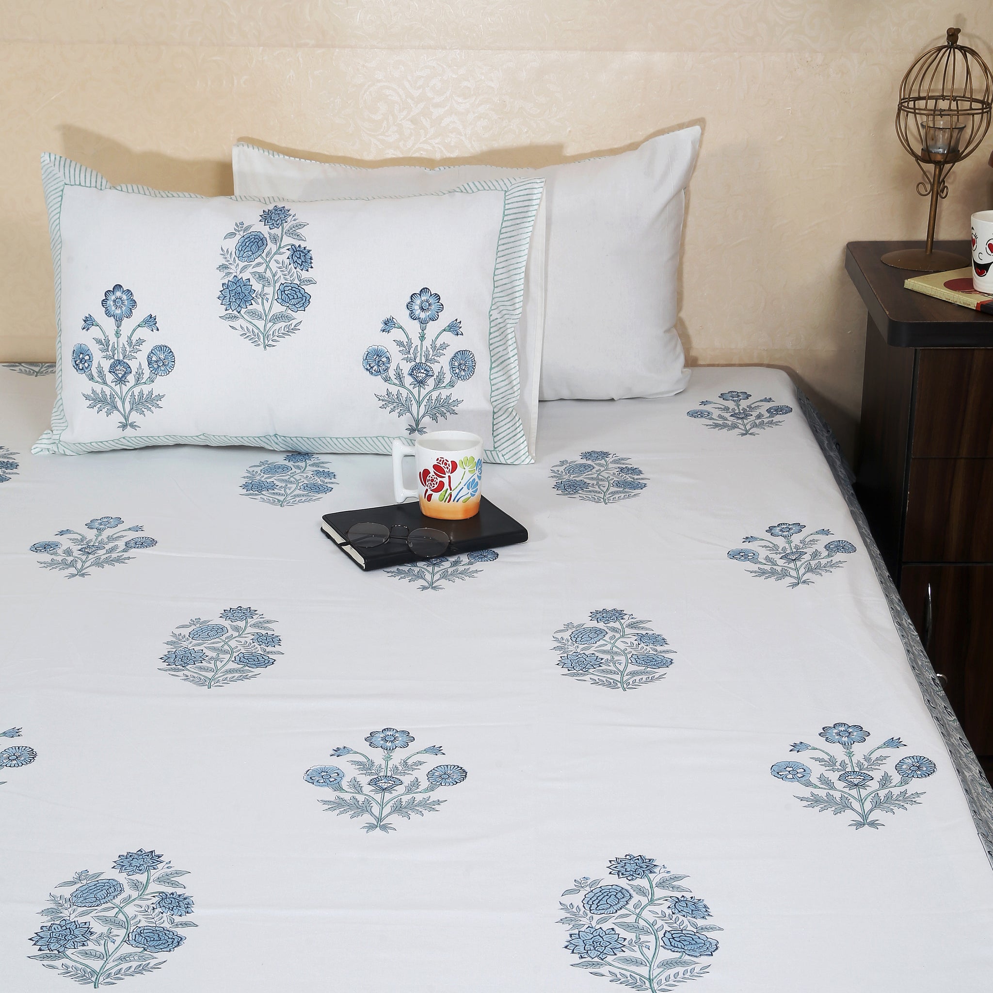 Hand Block Cotton King Size Premium Bedsheet 90x108 inch.