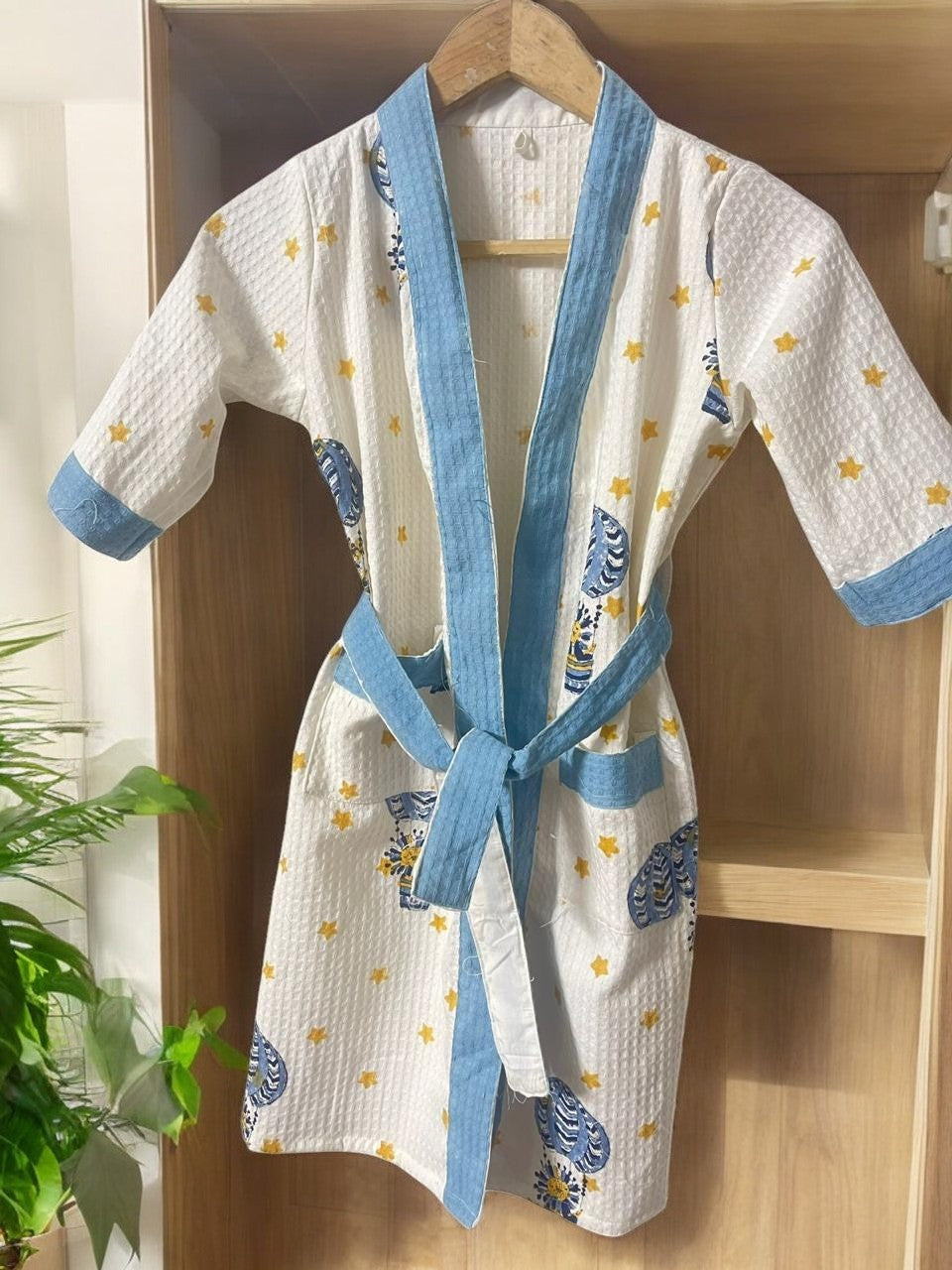 Hand Block Waffle Cotton Kids Bathrobe (Hot Air Balloon Print)