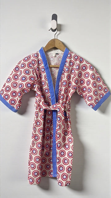Hand Block Waffle Cotton Kids Bathrobe (Captain America)