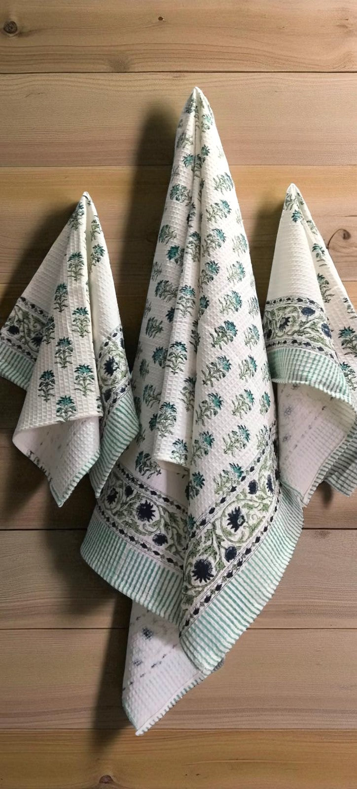 Hand Block Cotton Honeycomb Towel Set (1 Bath Towel 2 Hand Towels)- Floral Boota