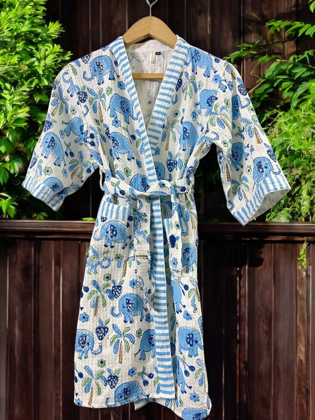 Hand Block Waffle Cotton Kids Bathrobe (Blue Elephant)