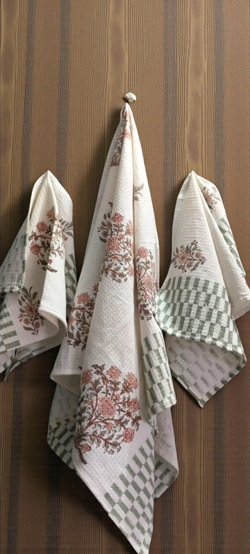 Hand Block Cotton Honeycomb Towel Set (1 Bath Towel 2 Hand Towels)- Flower Boquet