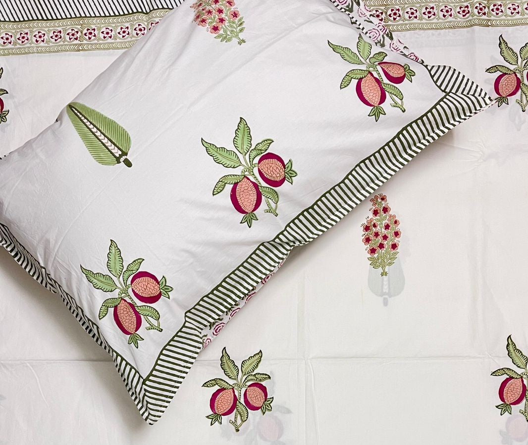 Hand Block Percale Cotton Premium King Size Bedsheet (Fruit)