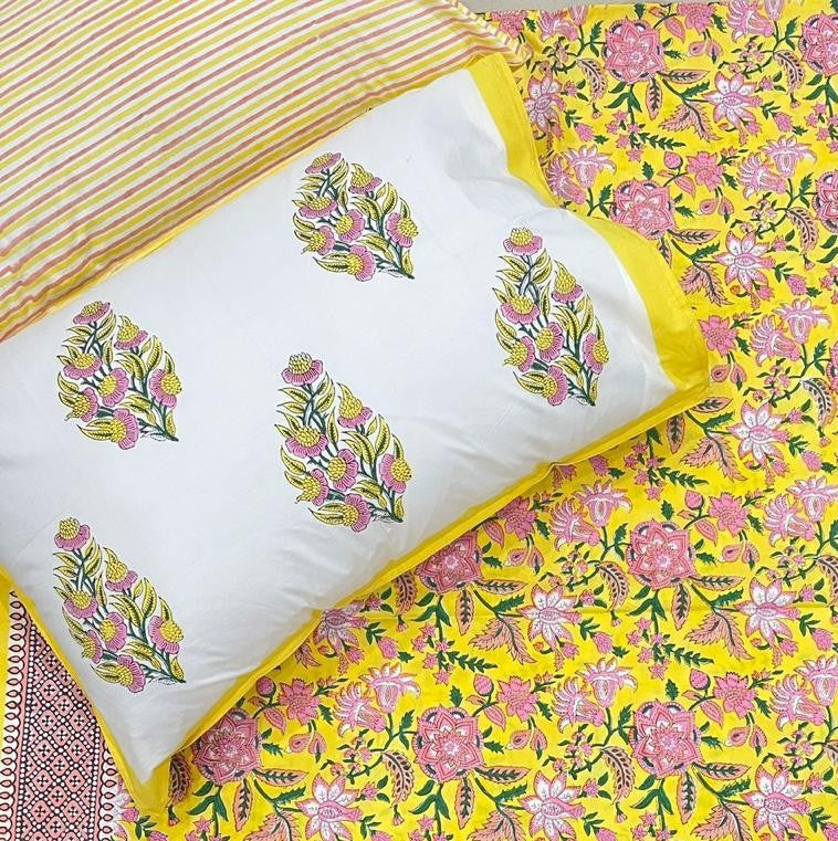 Hand Block Percale Cotton Premium King Size Bedsheet (Peela Gulabi)